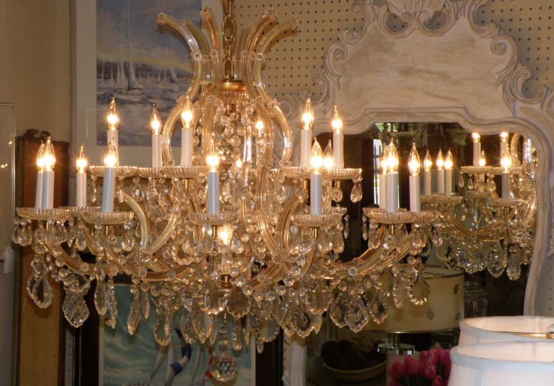 19 light, Italian Crystal Chandelier