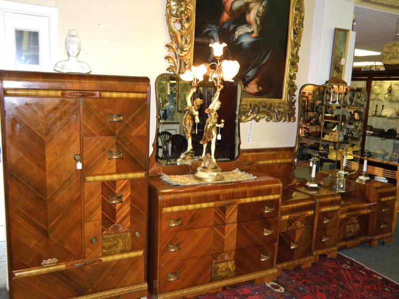 Art Deco Waterfall Bedroom Suite